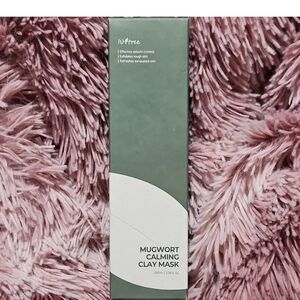 Isntree Mugwort Calming Clay Mask